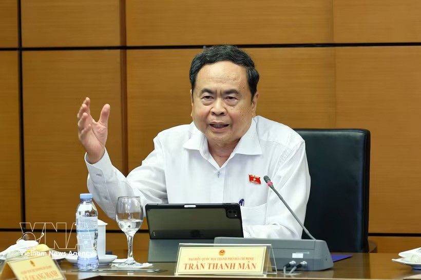 国会主席陈青敏致辞。