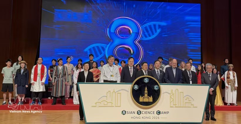来自28个国家和地区的代表以及世界著名的专家学者参加此次活动。