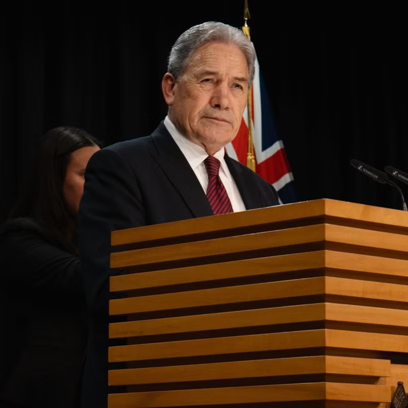 新西兰外长温斯顿·彼得斯（Winston Peters）。 图：越通社发 