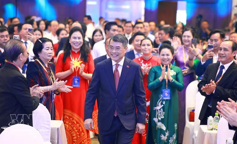 政府总理黎明兴在河内出席越南中小企业协会（VINASME）成立20周年纪念活动暨一等劳动勋章授勋仪式。