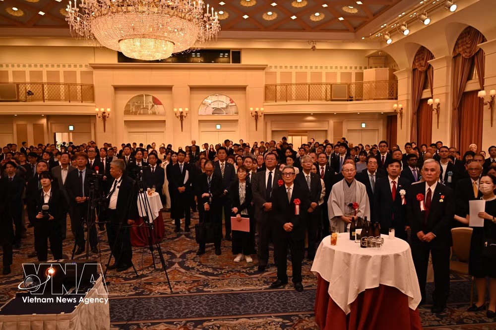 vna-potal-viet-nam-kansai-gan-ket-huu-nghi-mo-rong-hop-tac-trong-ky-nguyen-moi-8991866.jpeg
