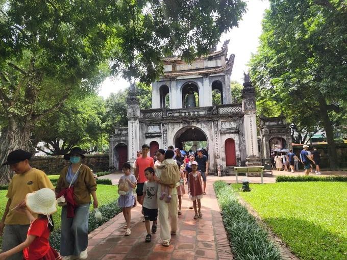 Văn Miếu - Quốc Tử Giám .jpg