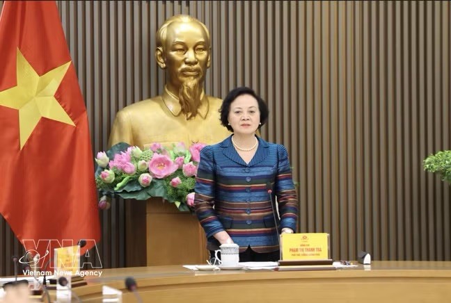 政府副总理范氏清茶发表讲话。