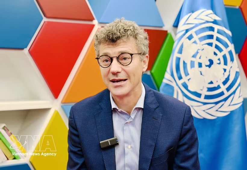 联合国教科文组织（UNESCO）驻越南首席代表乔纳森·华莱士·贝克。