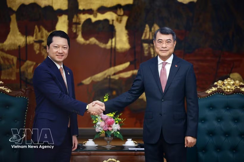 越南政府总理黎明兴会见柬埔寨监察部部长宋速肯。
