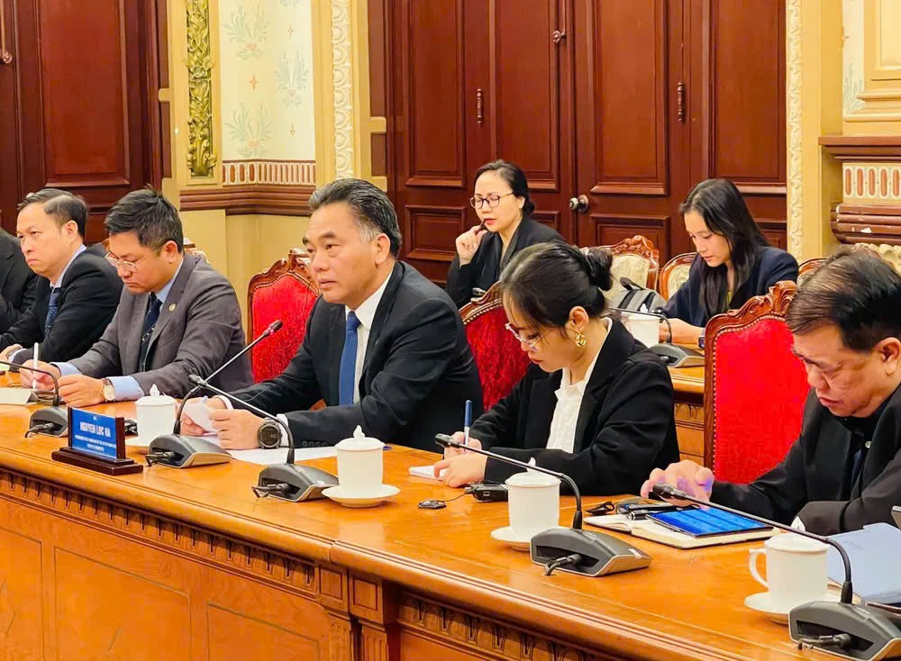 pho-chu-tich-thuong-truc-ubnd-tphcm-nguyen-loc-ha-tai-buoi-tiep-dai-dien-tap-doan-arup.jpg