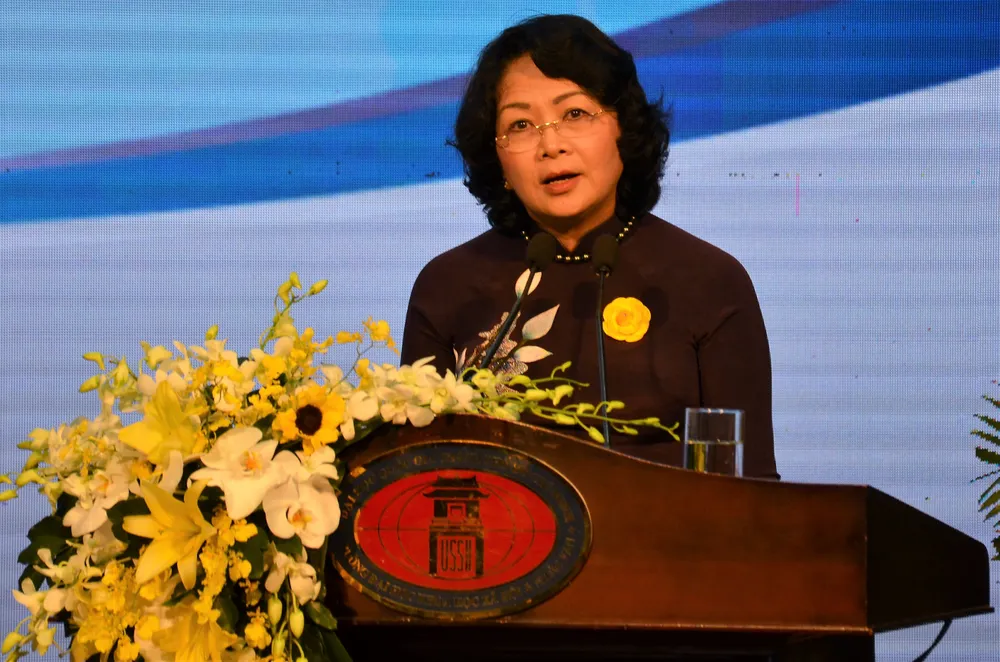 Trường Đại học Khoa học Xã hội và Nhân văn TPHCM phải quan tâm phát triển các ngành khoa học cơ bản ảnh 1