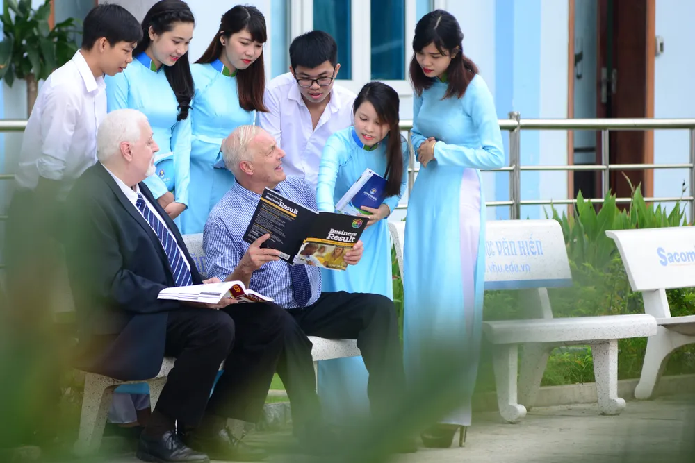 Giỏi ngoại ngữ - cơ hội việc làm trong tầm tay ảnh 2