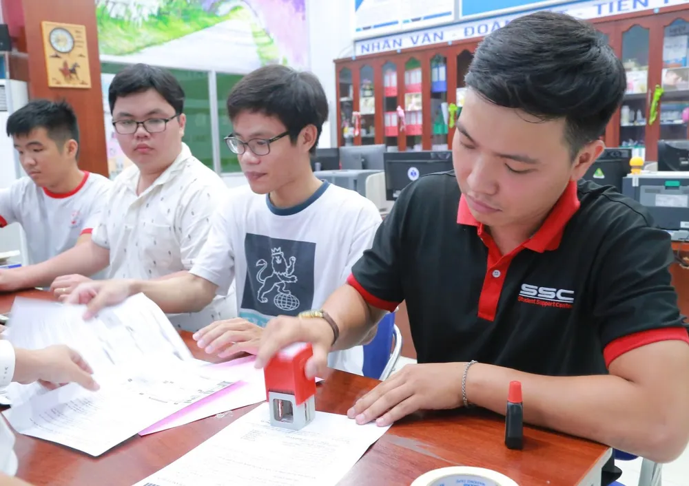 Hôm nay (ngày 9-8), các trường hoàn tất công bố điểm chuẩn  ảnh 1