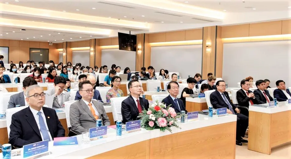 Giải pháp phát triển "Mô hình đại học bền vững" ảnh 2