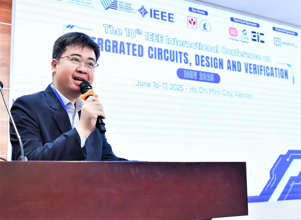 PGS-TS Trần Minh Triết, Phó Hiệu trưởng Trường ĐH Khoa học Tự nhiên ( ĐHQG TPHCM) phát biểu khai mạc hội nghị .jpg