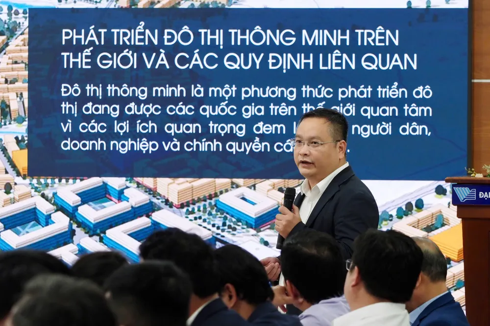 Các nhà khoa học cùng bàn về khung pháp lý xây dựng đô thị thông minh