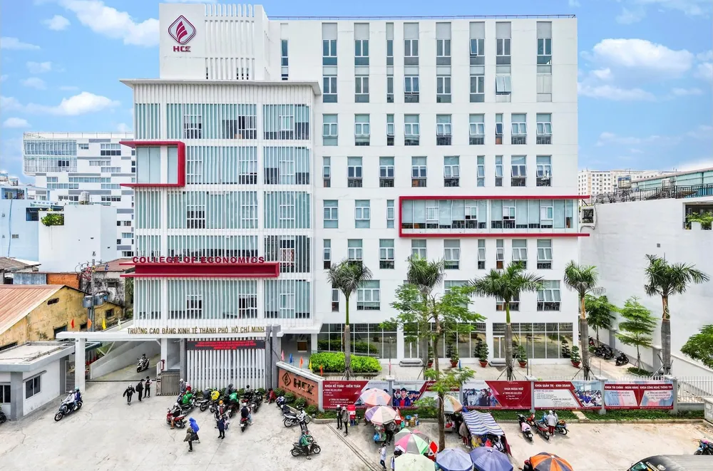 Cơ sở Trường CĐ Kinh tế TPHCM tại 33 Vĩnh Viễn, phường Vườn Lài, TPHCM