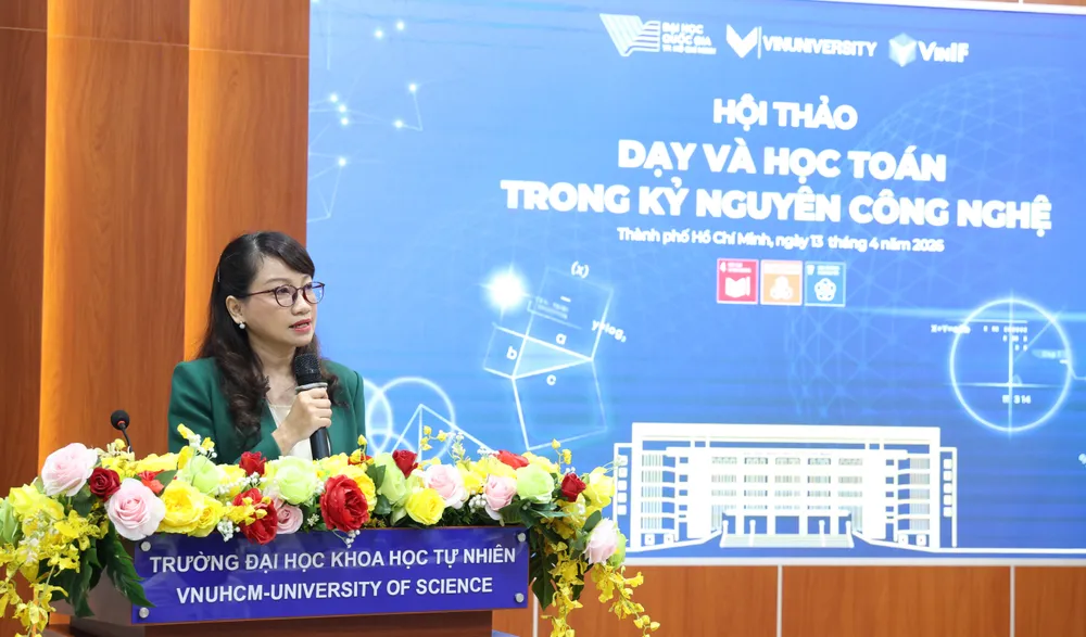 GS-TS Nguyễn Thị Thanh Mai, Giám đốc ĐHQG TPHCM phát biểu tại hội thảo - Ảnh: THANH HÙNG