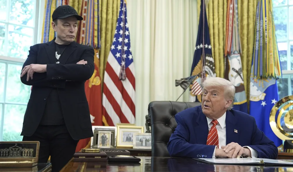 Tổng thống Donald Trump và tỷ phú Elon Musk. Ảnh: VCG