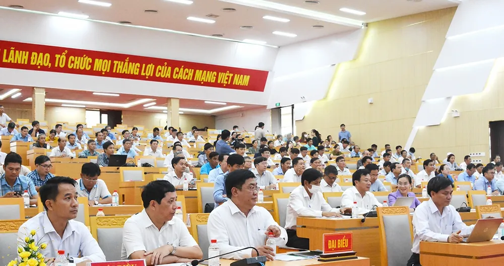 Các đại biểu tham dự hội nghị