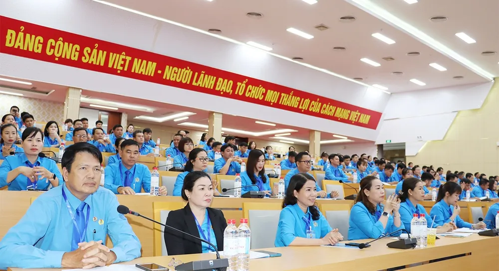 Các đại biểu tham dự đại hội