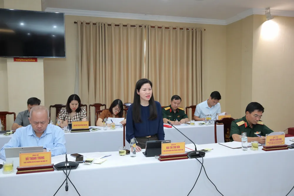 Phó Chủ nhiệm Văn phòng Chính phủ Mai Thị Thu Vân phát biểu Phó Chủ nhiệm Văn phòng Chính phủ Mai Thị Thu Vân phát biểu