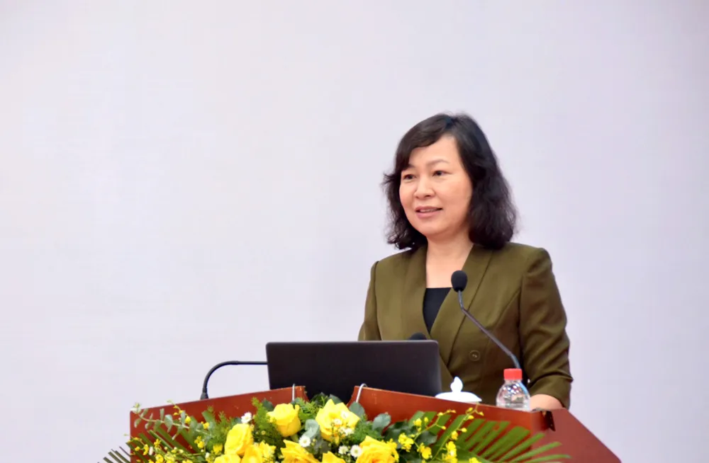 Bà Huỳnh Thị Hằng, Phó Bí thư Thường trực Tỉnh ủy, Chủ tịch HĐND tỉnh Bình Phước phát biểu tại hội nghị