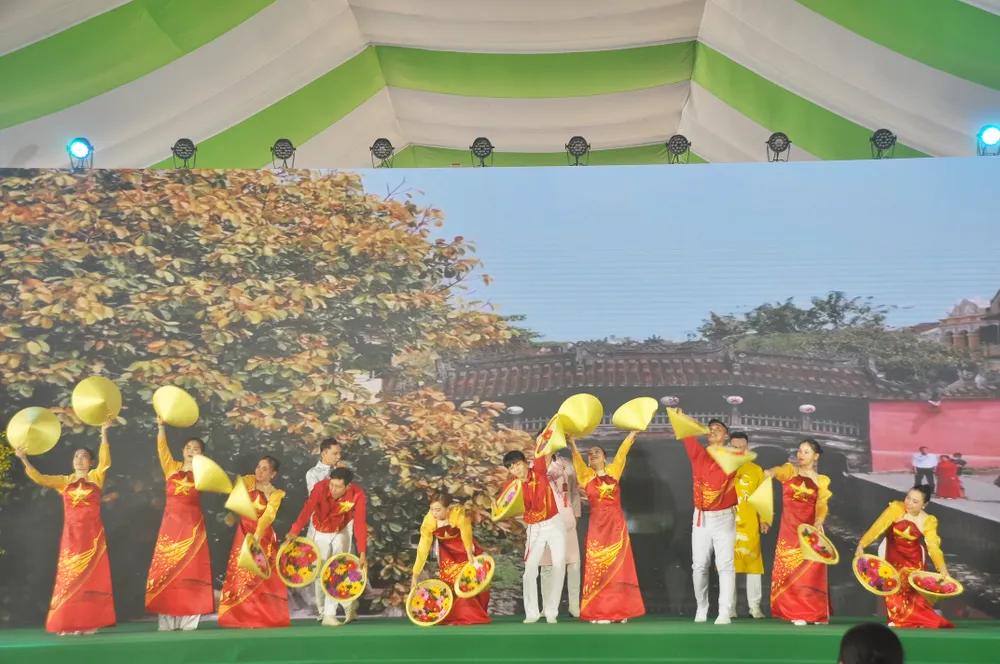 Một tiết mục văn nghệ tại buổi lễ