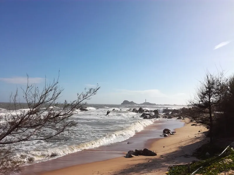 Nhiều resort tiền tỷ bỏ hoang do dự án cảng Kê Gà ảnh 1