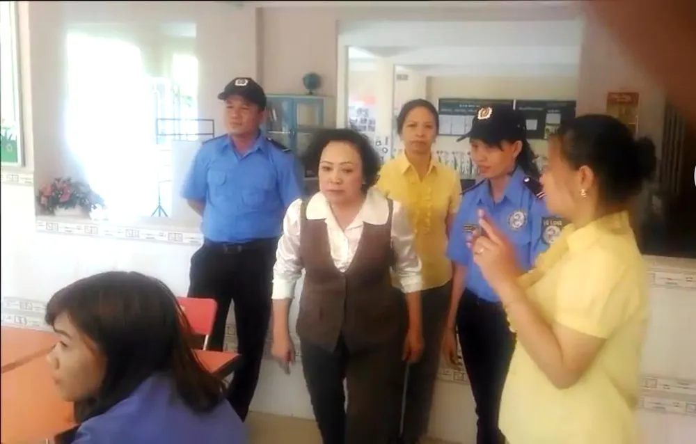 Chánh án TAND tỉnh Bình Thuận nhận trách nhiệm sai sót vụ “hiệu trưởng bị còng tay“ ảnh 1