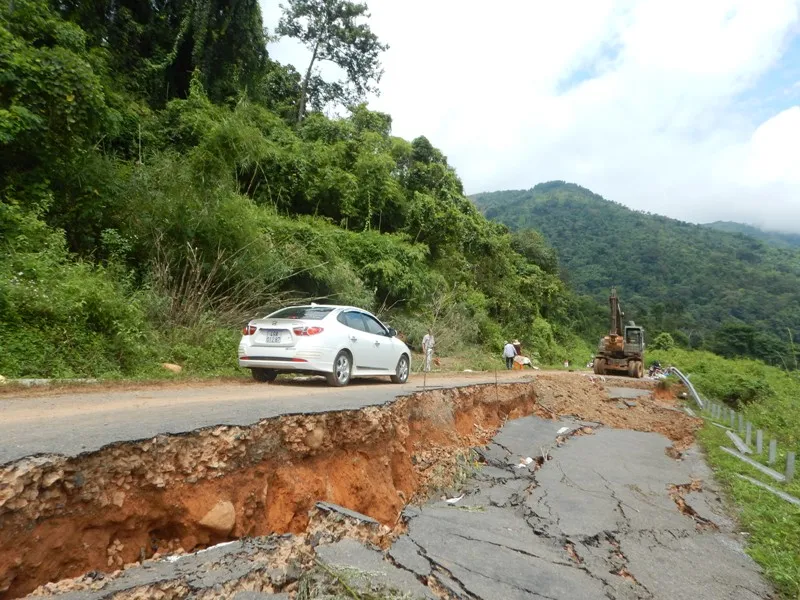 Xe trọng tải nhẹ được lưu thông trở lại trên Quốc lộ 28B  ảnh 2