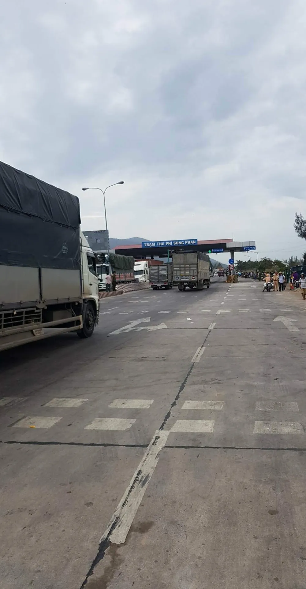 BOT Sông Phan lại “thất thủ”, xả trạm nhưng tài xế không di chuyển ảnh 3