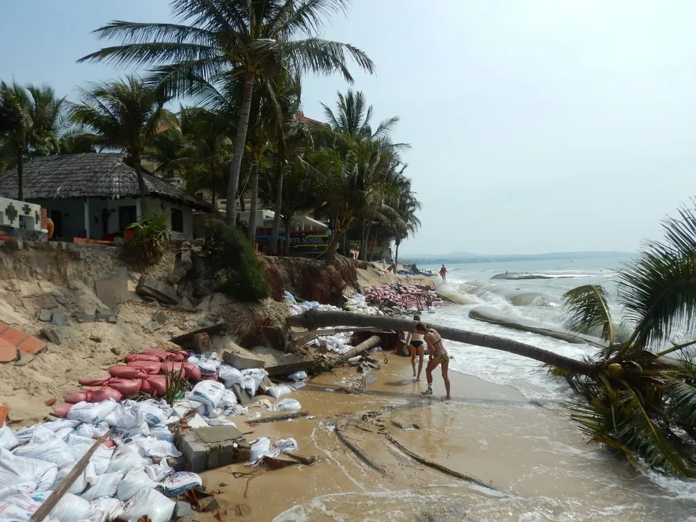  “Thủ đô resort” tan hoang do bị biển xâm thực ảnh 3