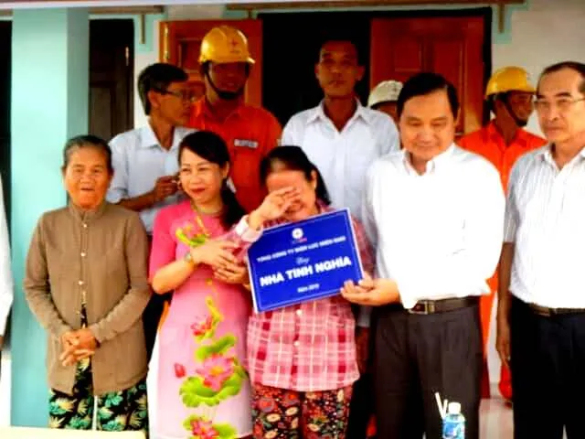 Điện lực miền Nam hỗ trợ xây dựng nhiều căn nhà cho gia đình chính sách ở Bình Thuận ảnh 2
