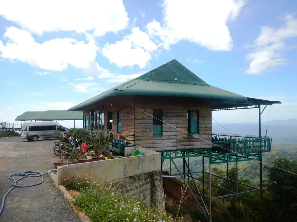 Vụ hàng loạt trạm dừng chân xây trái phép trên đèo Đại Ninh: Ra quyết định cưỡng chế 1 trường hợp ảnh 1