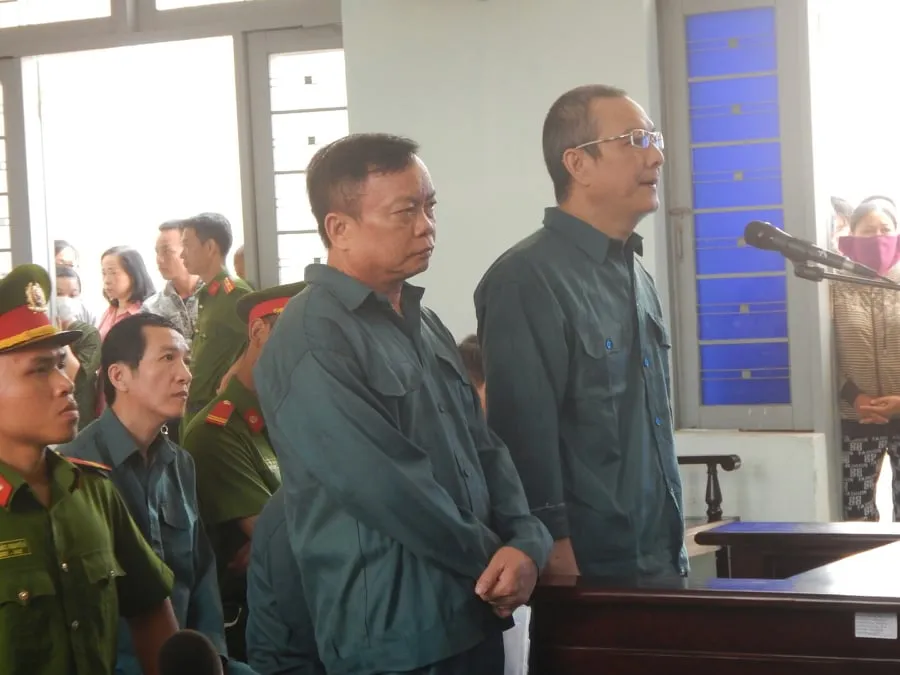 Hoãn phiên tòa xét xử 6 bị cáo nguyên là Chủ tịch, Phó Chủ tịch và lãnh đạo các phòng chuyên môn UBND TP Phan Thiết ảnh 3