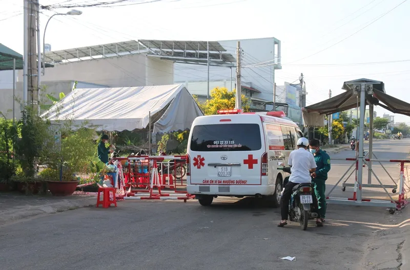 Người dân TP Phan Thiết không được ra khỏi nhà buổi tối  ảnh 1