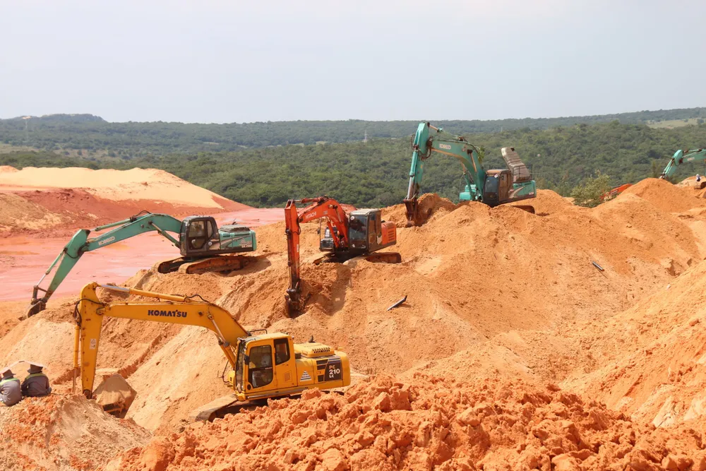 Hiện trường vụ sập bãi thải khai thác titan vùi lấp 4 người ảnh 2