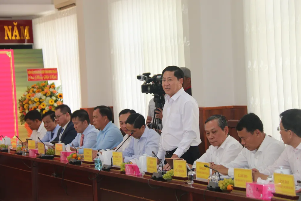 Chủ tịch UBND tỉnh Ninh Thuận Trần Quốc Nam chia sẻ với lãnh đạo và các doanh nghiệp của TPHCM