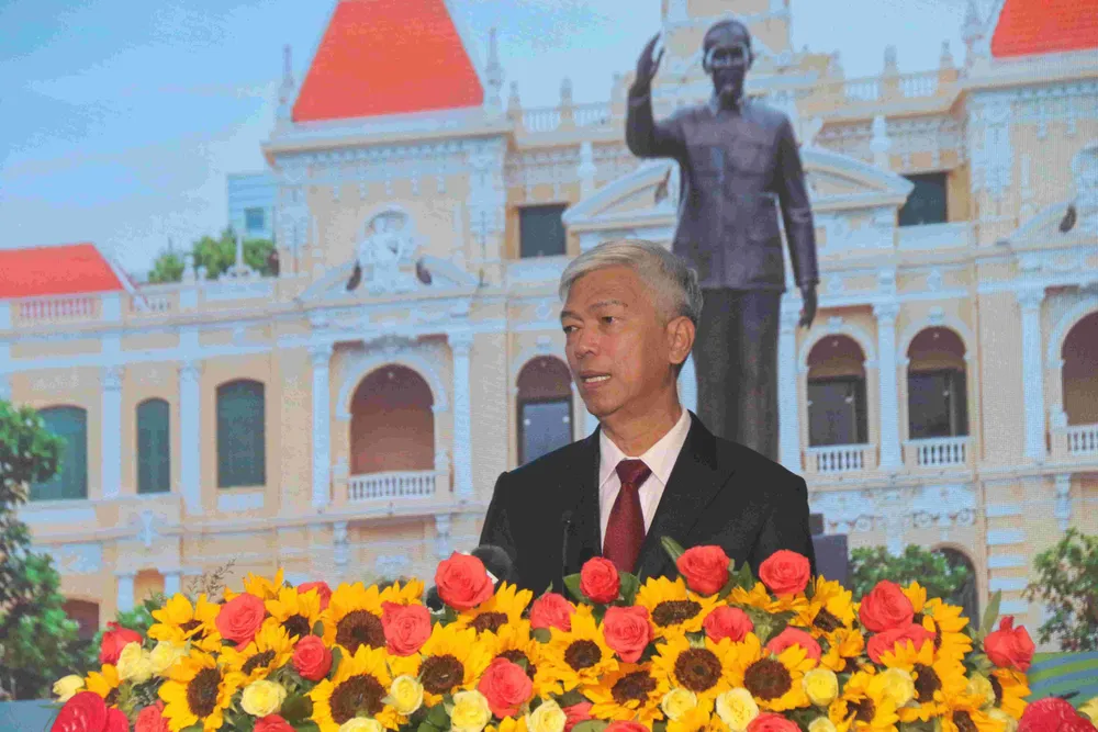 Phó Chủ tịch UBND TPHCM Võ Văn Hoan phát biểu tại hội nghị