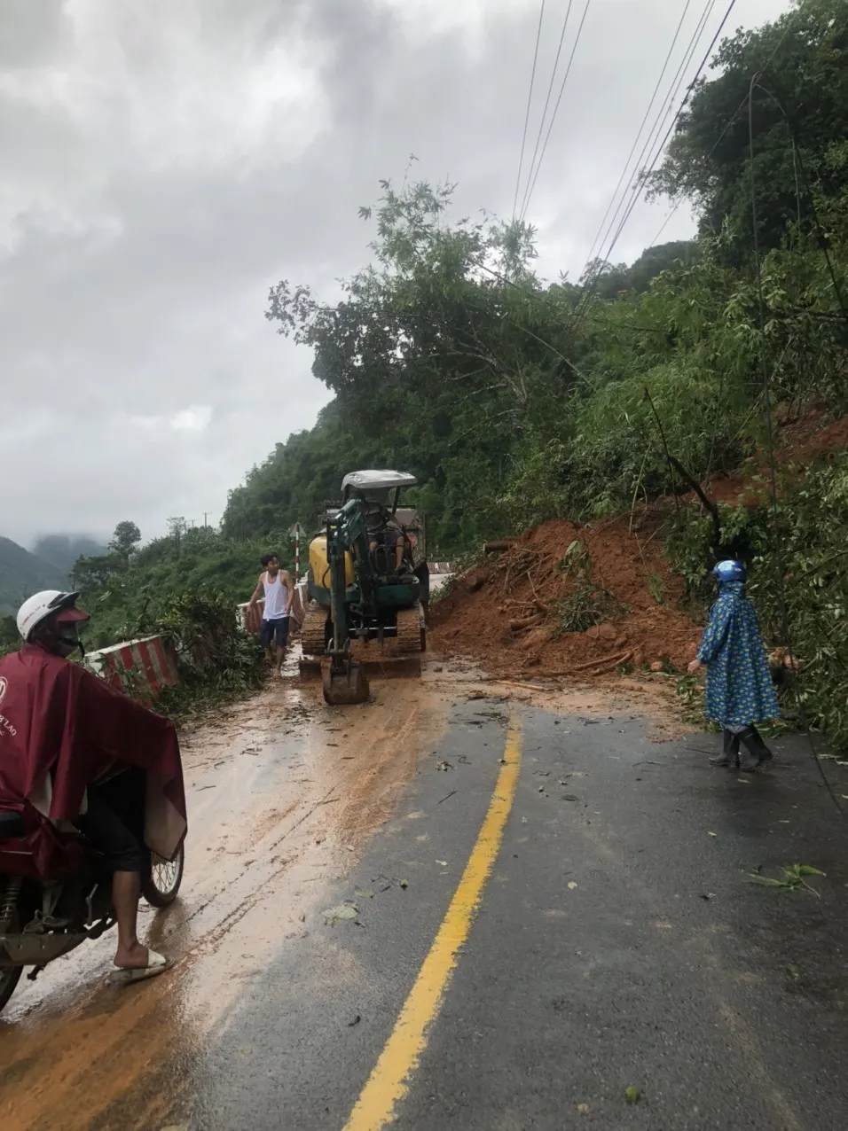 Quốc lộ 55 qua tỉnh Bình Thuận xảy ra 43 điểm sạt lở