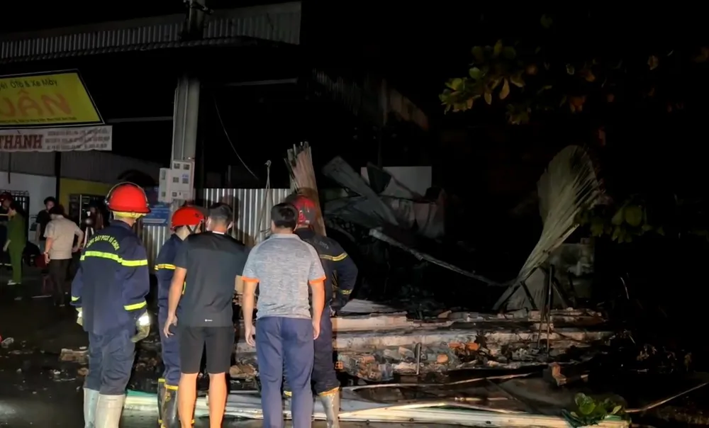 Hiện trường vụ cháy tại TP Phan Thiết đã khiến 4 người tử vong
