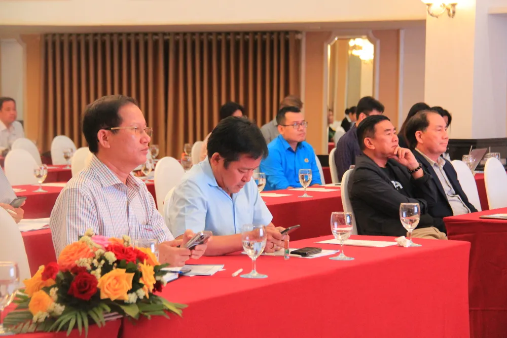 Các đại biểu tham gia hội thảo Các đại biểu tham gia hội thảo