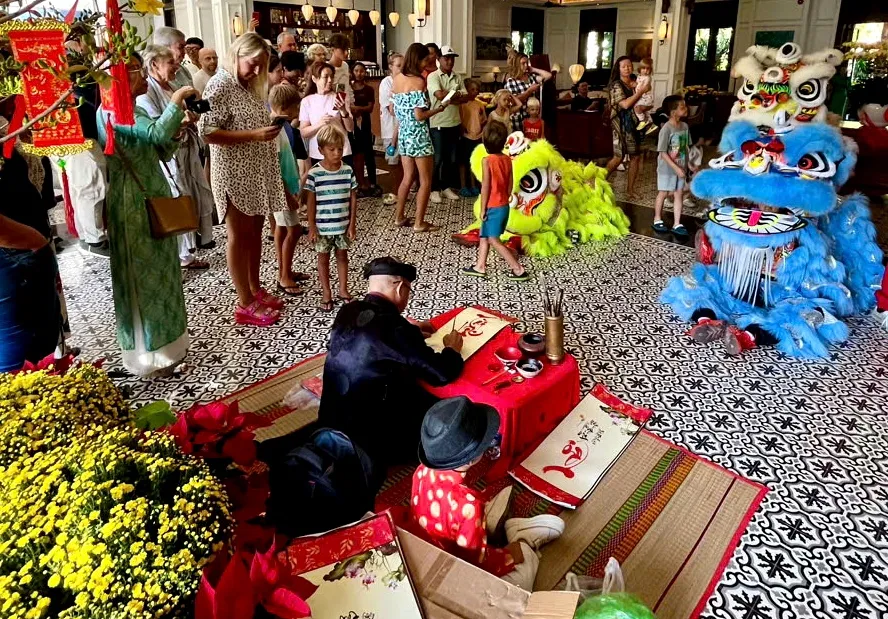 anh chuc tet at ty 18.jpg