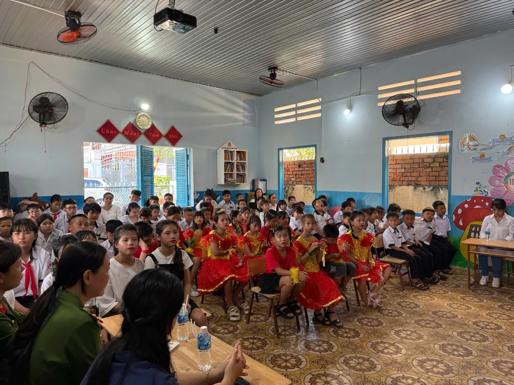 Lễ khai giảng tại Trường Tình Thương (tỉnh Lâm Đồng) diễn ra ấm áp, đủ đầy