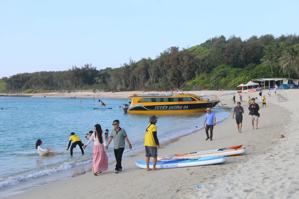 Đánh thức tiềm năng du lịch đặc khu Phú Quý