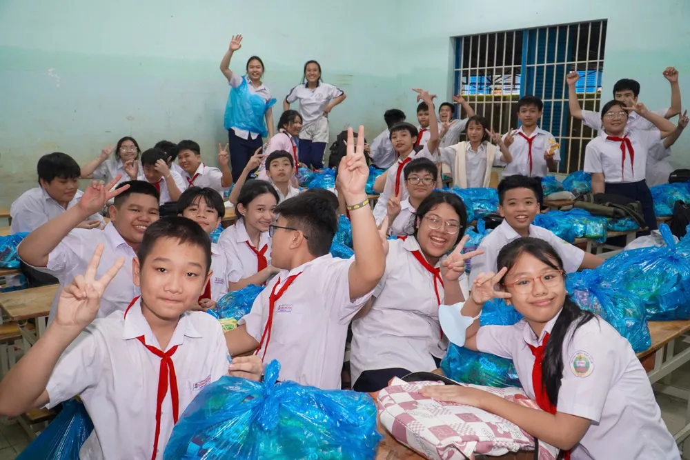 hs.jpg