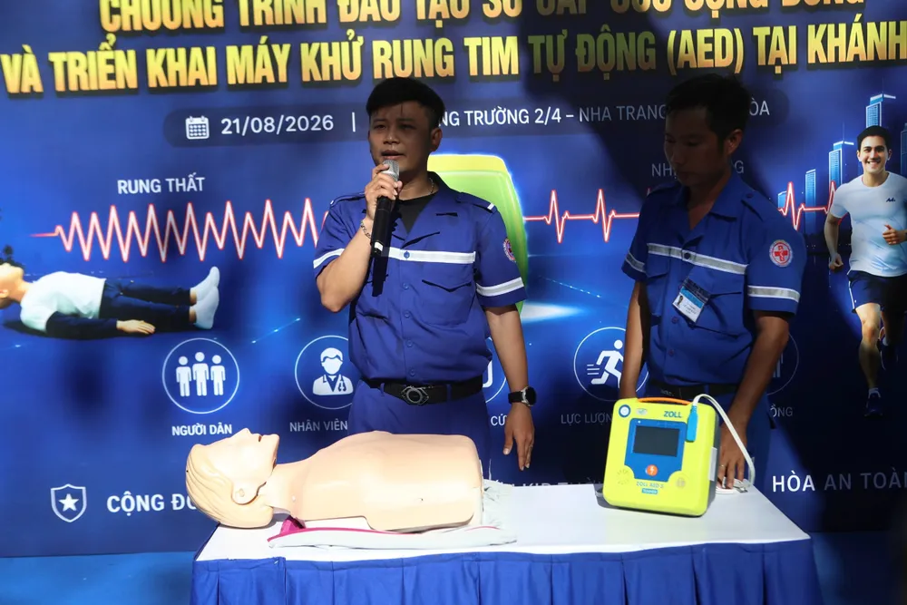 Khánh Hòa sẽ lắp đặt 80 máy khử rung tim tự động (AED) tại các địa điểm công cộng