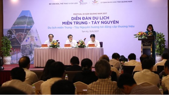 Localism impedes central region’s tourist development ảnh 1