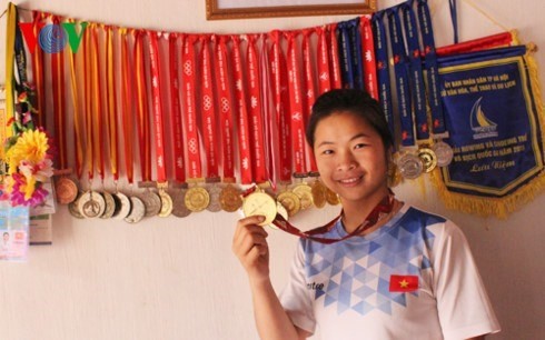 Truong Thi Phuong and her medal collection. She has added five more after the World Cup in Hungary (Photo: vov.vn)