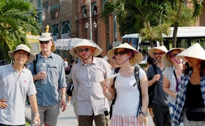 Foreign visitors in HCMC (Photo: SGGP)
