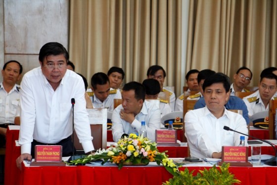 Economic development contributes in fortifying national defense ảnh 2