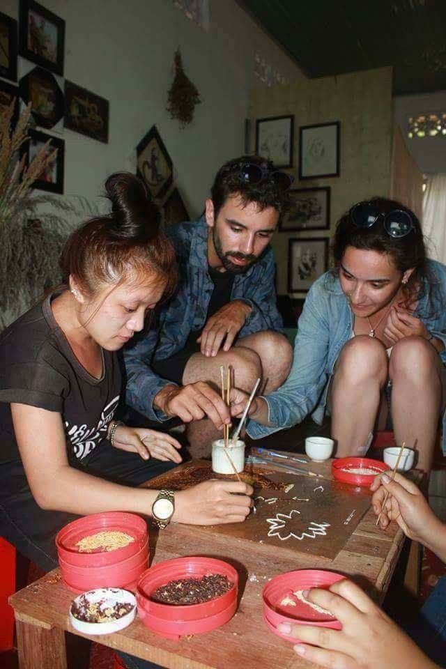 Rice paintings in Kon Tum highlight Central Highlands ảnh 2