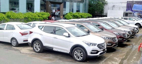 Auto market waits for import tariff removal ảnh 1